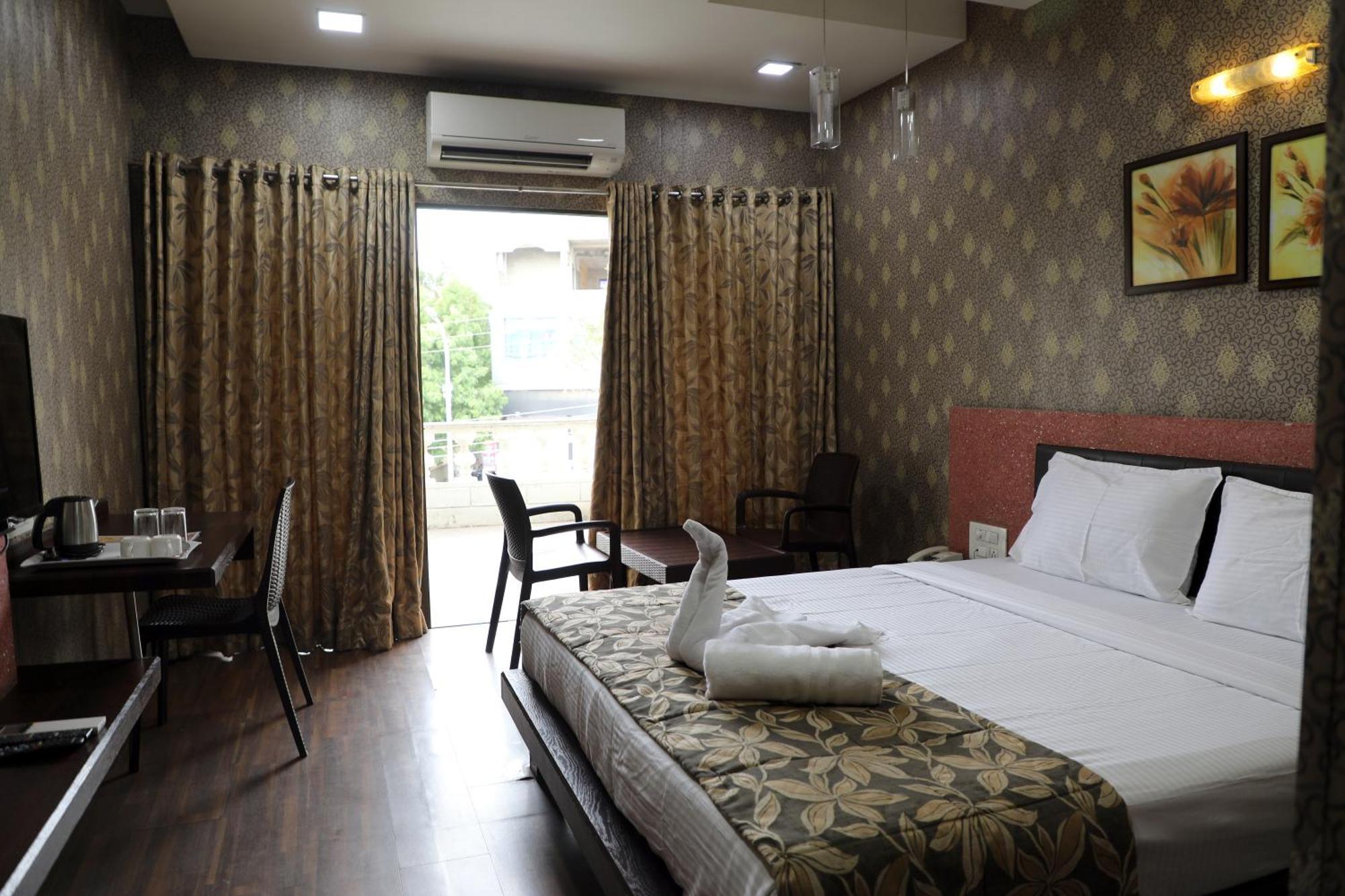 Hotel Pearls Aurangābād Exterior foto